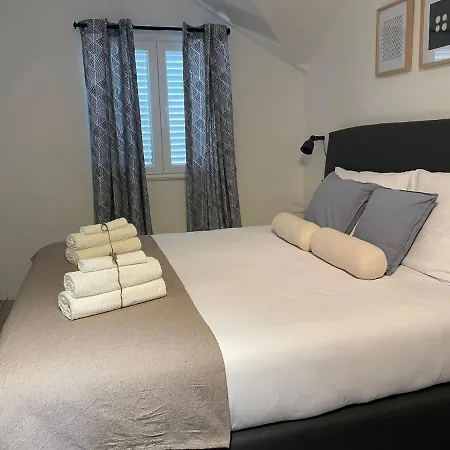 Deana Apartman