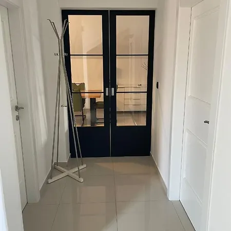 Deana Apartment *
